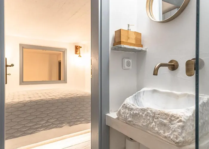 Melania Вилла Melanes