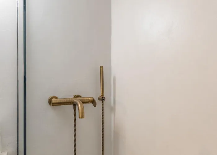 Melania Вилла *